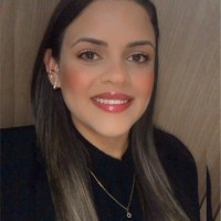 Caroline Ferreira Email