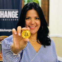 BANCO CUSCATLAN Employee Lorena Robles's profile photo
