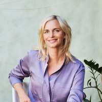 Simone Mann Email