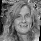 Eva Hellstrand Email
