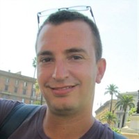 Catch Employee Yaniv Sergert's profile photo