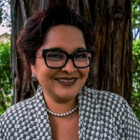 Lourdes Quiñonez Email