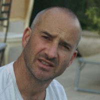 Stephane Descamps Email