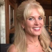 M2M Technology Employee Julie Hardy's profile photo