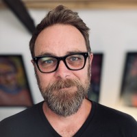 Because Employee Darin Hardy's profile photo