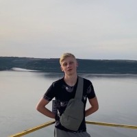Oleh Abramov Email