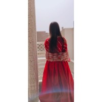 Alishba Naveed Email