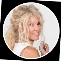 Miriam Poggio Email & Phone Number