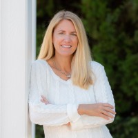 CKE Restaurants, Inc. Employee Loucenda Teter's profile photo