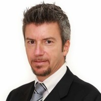 E-mail e número de telefone de Paolo Morresi