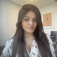 Gleyce G. Oliveira Email
