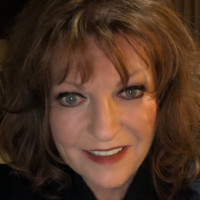 Glass Land & Home LLC Employee Karen Marsh's profile photo