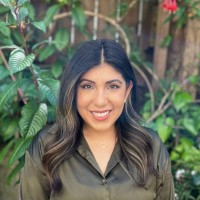 Study Smart Tutors Employee Stephanie Ayala's profile photo