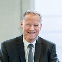 Stefan Eisenring Email