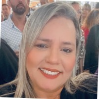 Cláudia Araújo Email