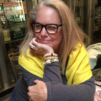ArtHeart Employee Kaye Theimer's profile photo