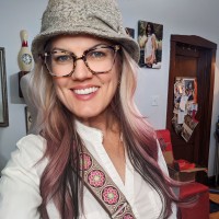 Brynn Capella Email & Phone Number