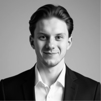 Max Davis Email & Phone Number
