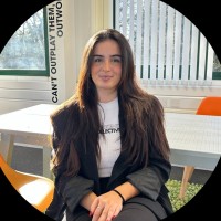 Zero Global Employee Julia Miranda's profile photo