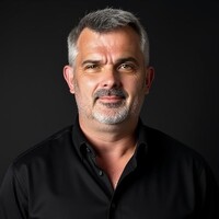 Huw Griffiths Email & Phone Number