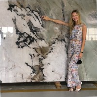 Leticia Tostes Email