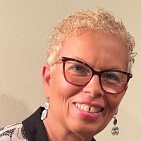 Dianne Huggon Email & Phone Number
