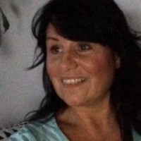 Anne Boll Email