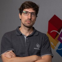 Estevão Massicano Email