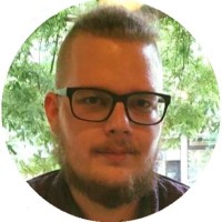 Olivér Róth Email