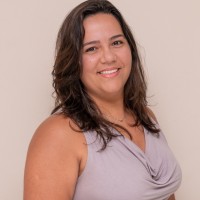 Ana Carolina Medeiros Email