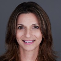 Simpler Trading Employee Ileana Chis's profile photo