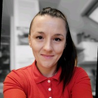 Katarina Mlakar Email