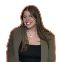 Lucie Moynneraux Email
