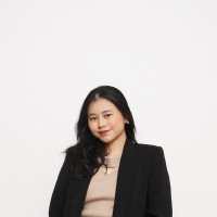 Putri Noviarini Email & Phone Number