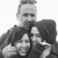 Analysis Apricot Employee Ron Laufer's profile photo