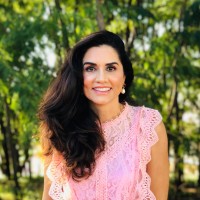 Simone Resende Email & Phone Number