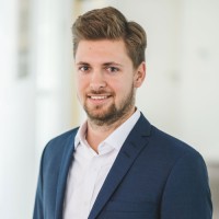 Lukas Voss Email