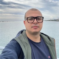 Giacomo Madia Email