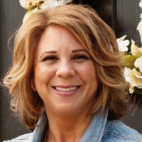 Mark Farrah Associates Employee Shannon Lorenzi's profile photo