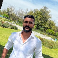 La Pink Employee Vijay Yadav's profile photo