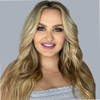 Momentum Realty Employee Kassidy Babcock's profile photo