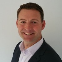 Email e telefono di Simon Hallett