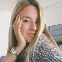 Elif Yakarışık Email