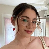 Douron Employee Asia Piskorski's profile photo