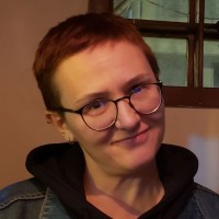 Julia Antzis Email