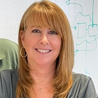 DIRECTV Employee Donna Barrett's profile photo