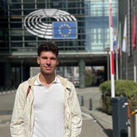 Gijs van Geurp Email