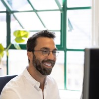Ruben Iglesias Fernández Email