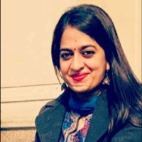 Roli Wadhwa Email