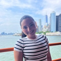 The Hang Loose Hut Employee Lexi Bernstein's profile photo